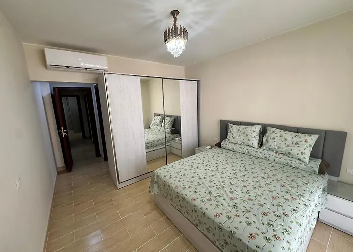 Luxury Azha Breeze Families Only شاليه *